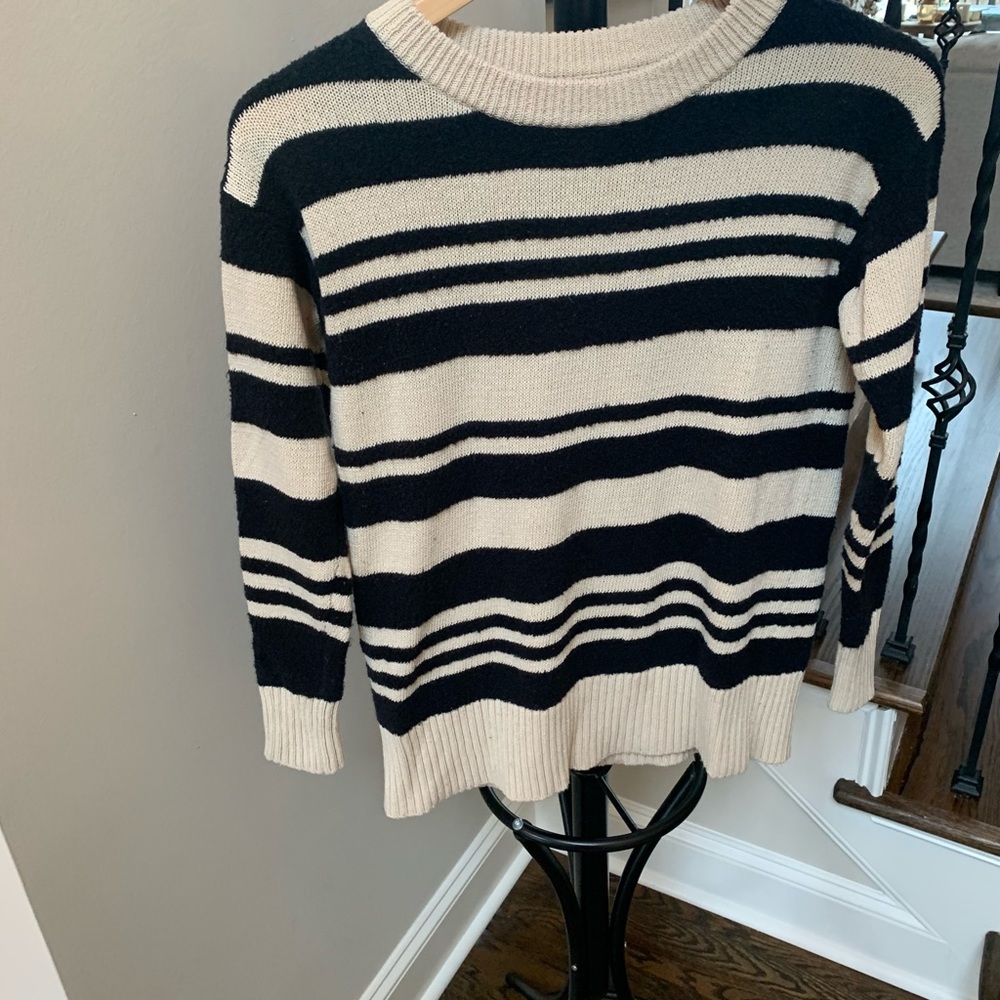Sweater - Picture 2 of 3